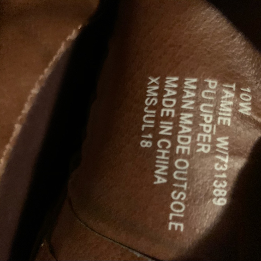 Boots - Picture 3 of 3